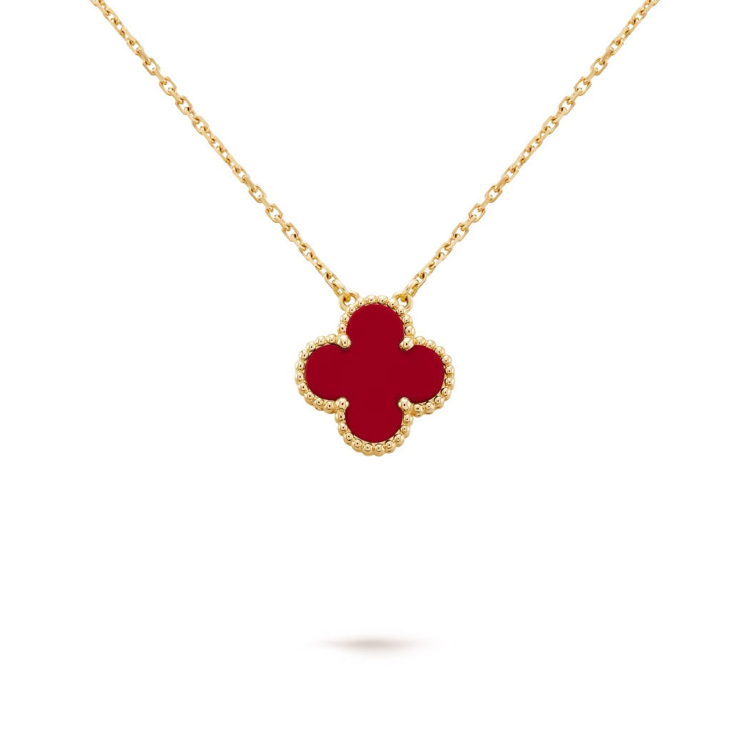 14ct Clover Charm Pendant/Carnelian